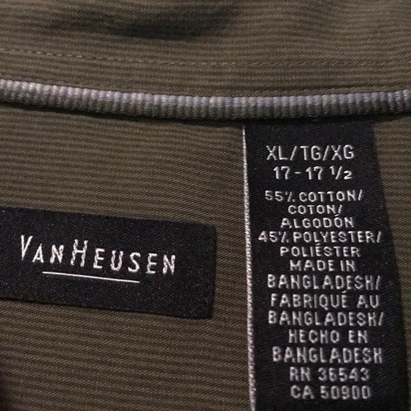 Men’s Van Heusen Button Down - Picture 3 of 4